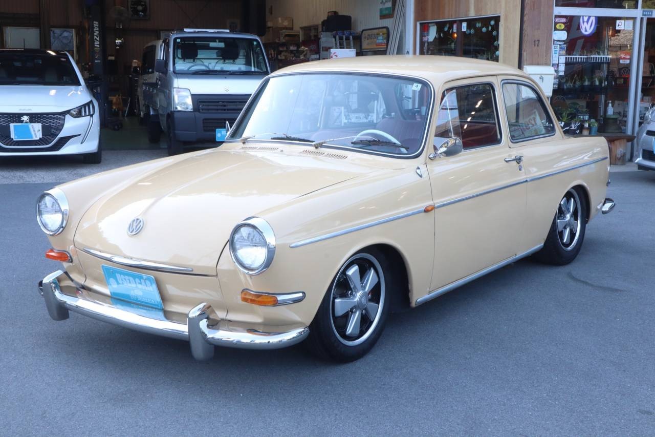 フォルクスワーゲン タイプⅢ NOTCH BACK 1964 911 スタイルホイール ビンテージスピードの画像